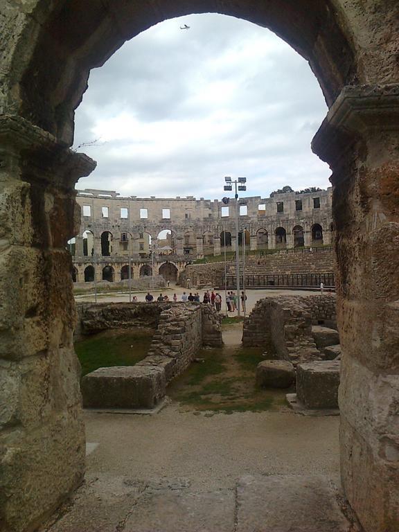 Apartment For Holidays In Pula Oda fotoğraf