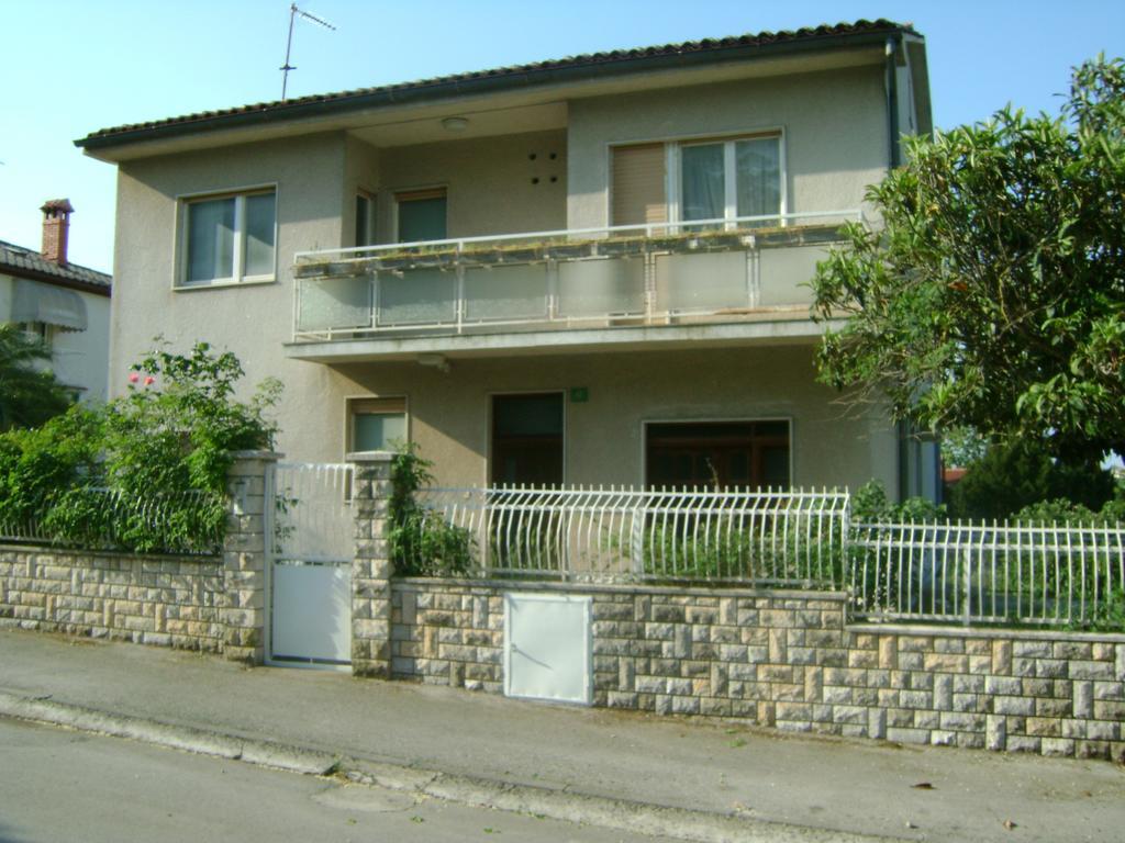 Apartment For Holidays In Pula Oda fotoğraf